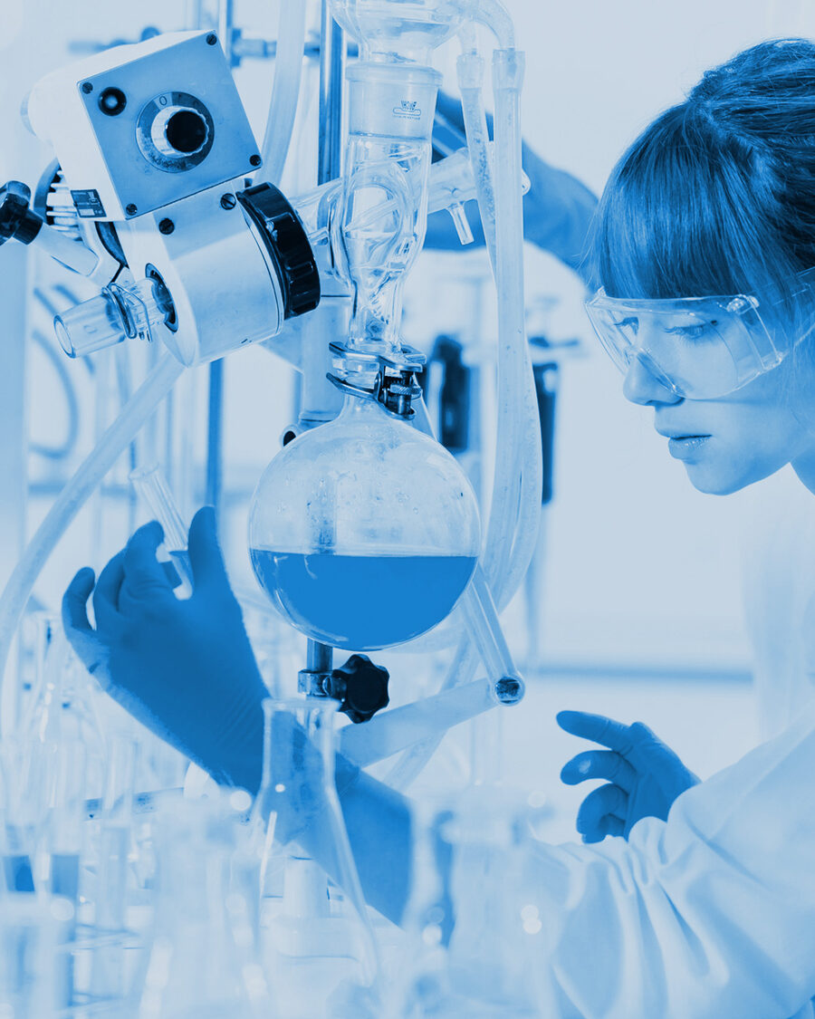 Praca w laboratorium ośrodka badań klinicznych